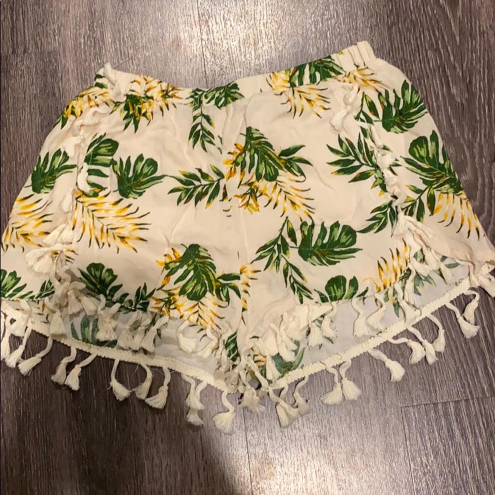 Paper Crane floral summer shorts (size small)